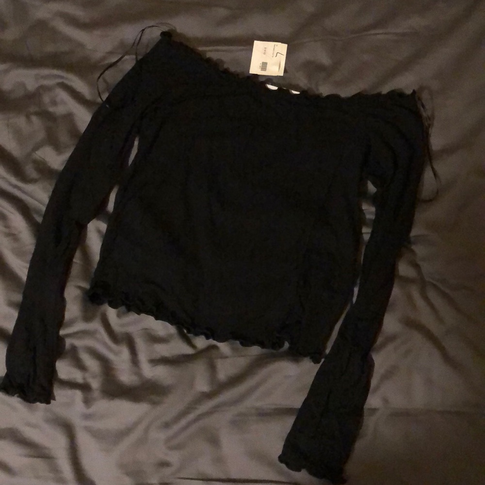 Sofi Stella Basic Off The Shoulder Crop Top